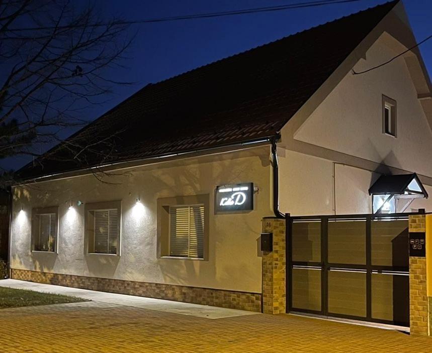 סובוטיקה Kollar D Guest House - Prenociste Rooms מראה חיצוני תמונה