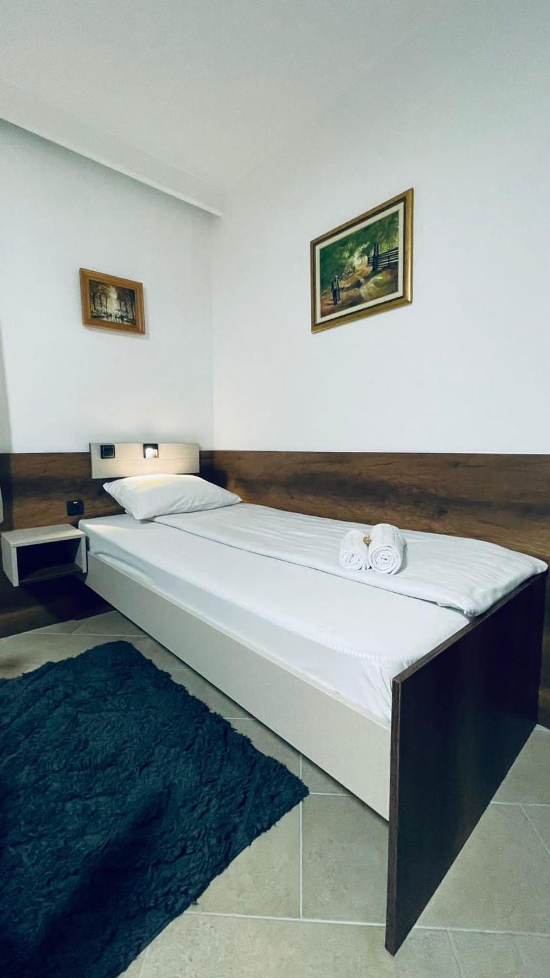 סובוטיקה Kollar D Guest House - Prenociste Rooms מראה חיצוני תמונה