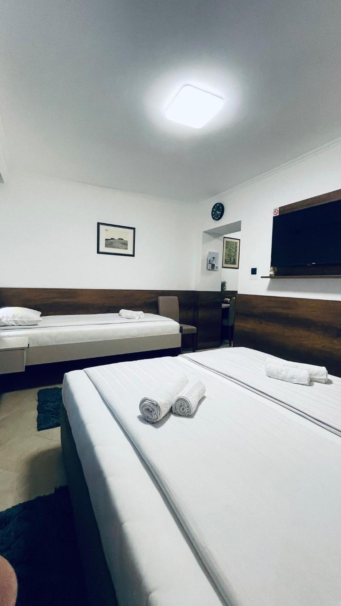 סובוטיקה Kollar D Guest House - Prenociste Rooms מראה חיצוני תמונה