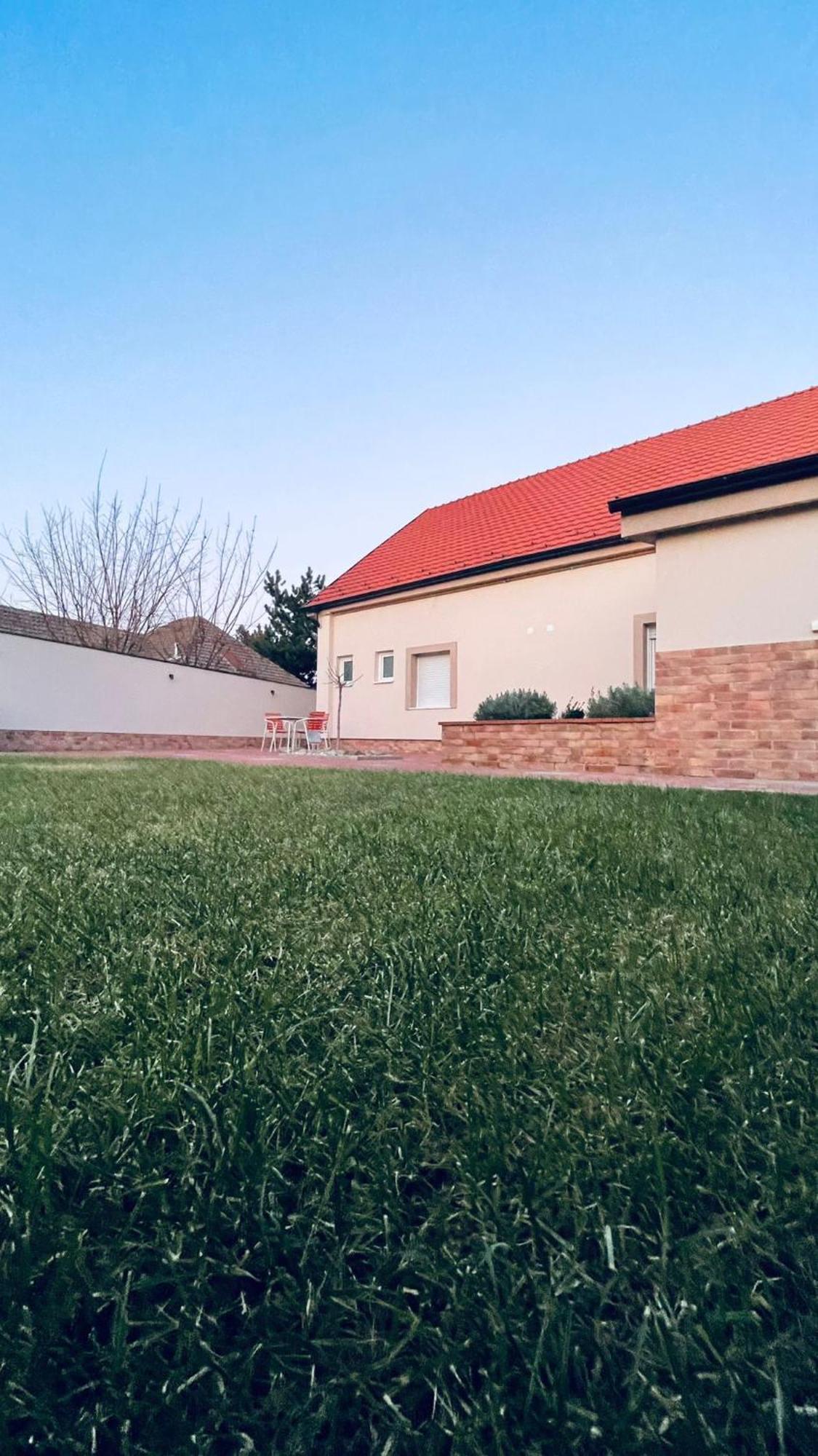 סובוטיקה Kollar D Guest House - Prenociste Rooms מראה חיצוני תמונה