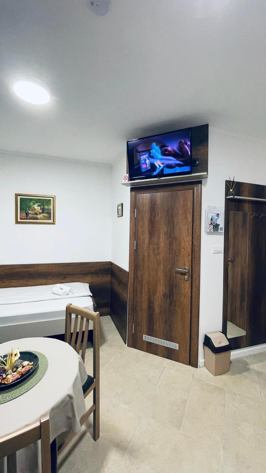 סובוטיקה Kollar D Guest House - Prenociste Rooms מראה חיצוני תמונה